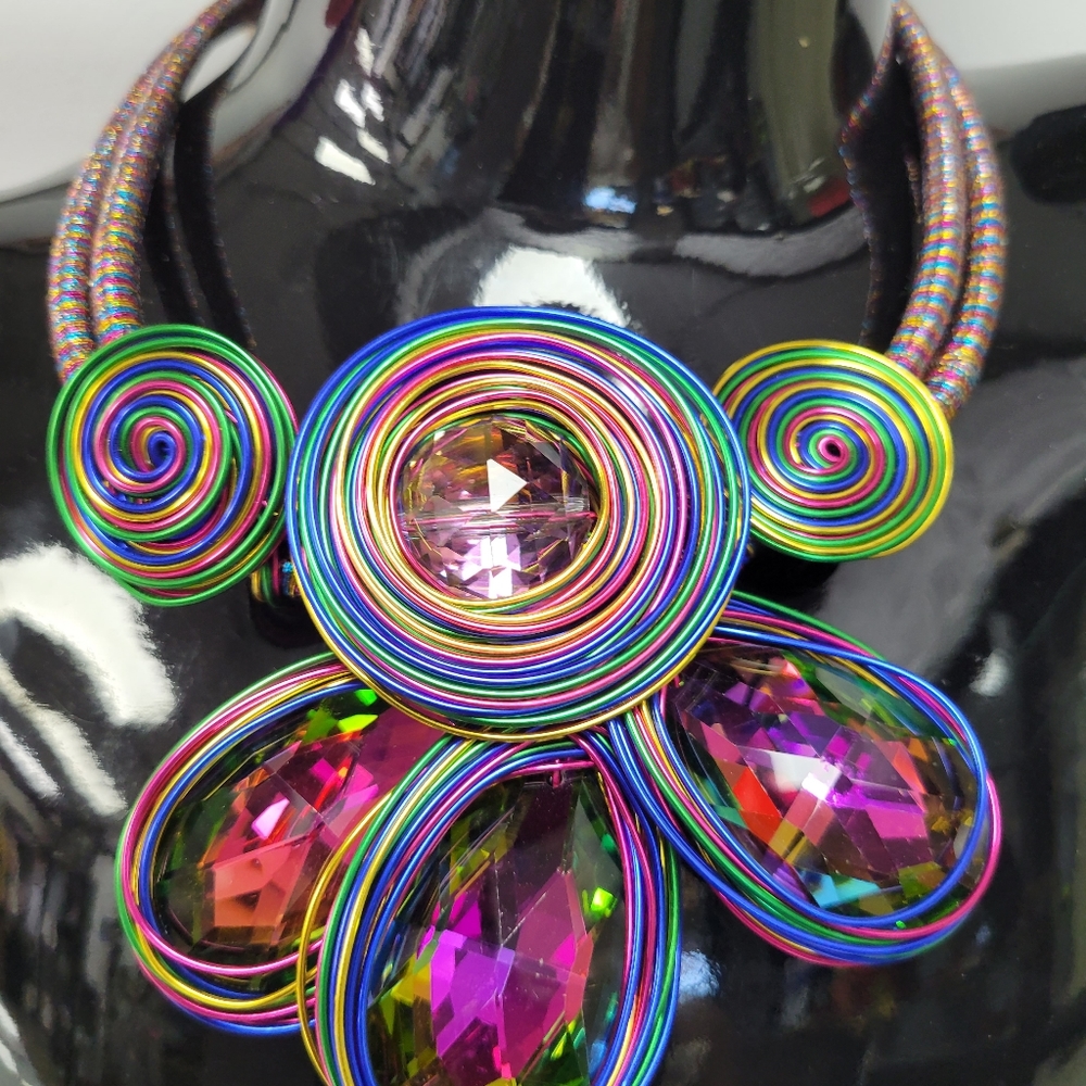 Coil Necklace